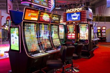 topeng toto Crash Games